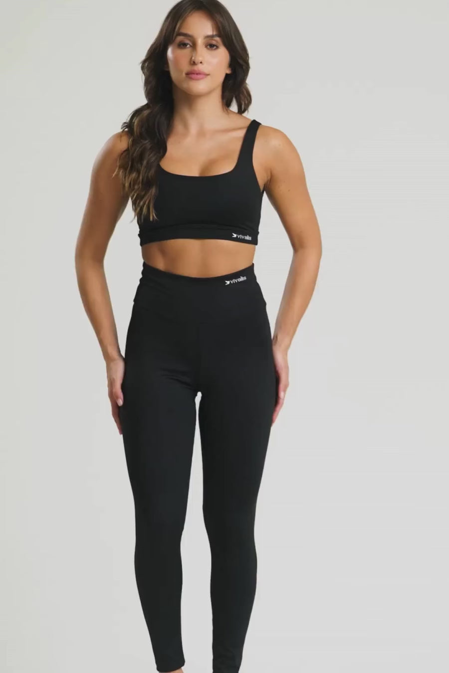 Conjunto fitness feminino balance com top e legging preto para academia