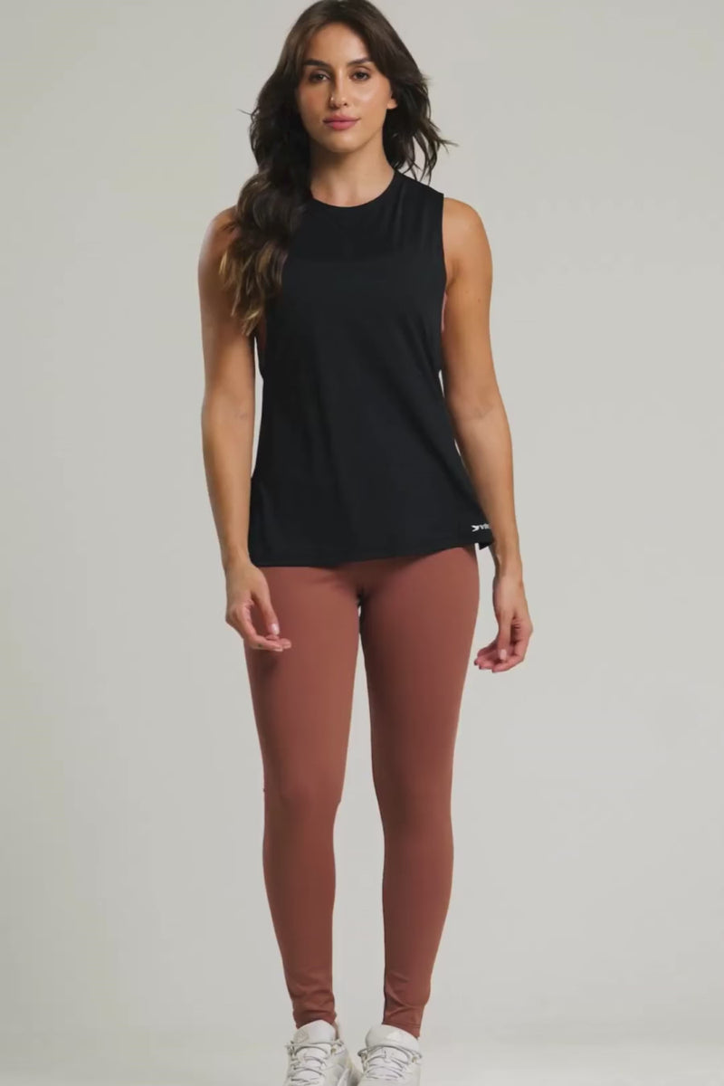 Regata fitness feminina lumina preta para academia
