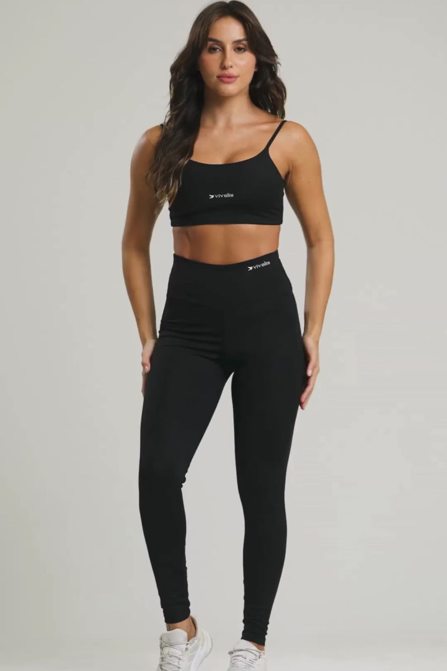 Conjunto fitness feminino essence com top e legging preto para academia